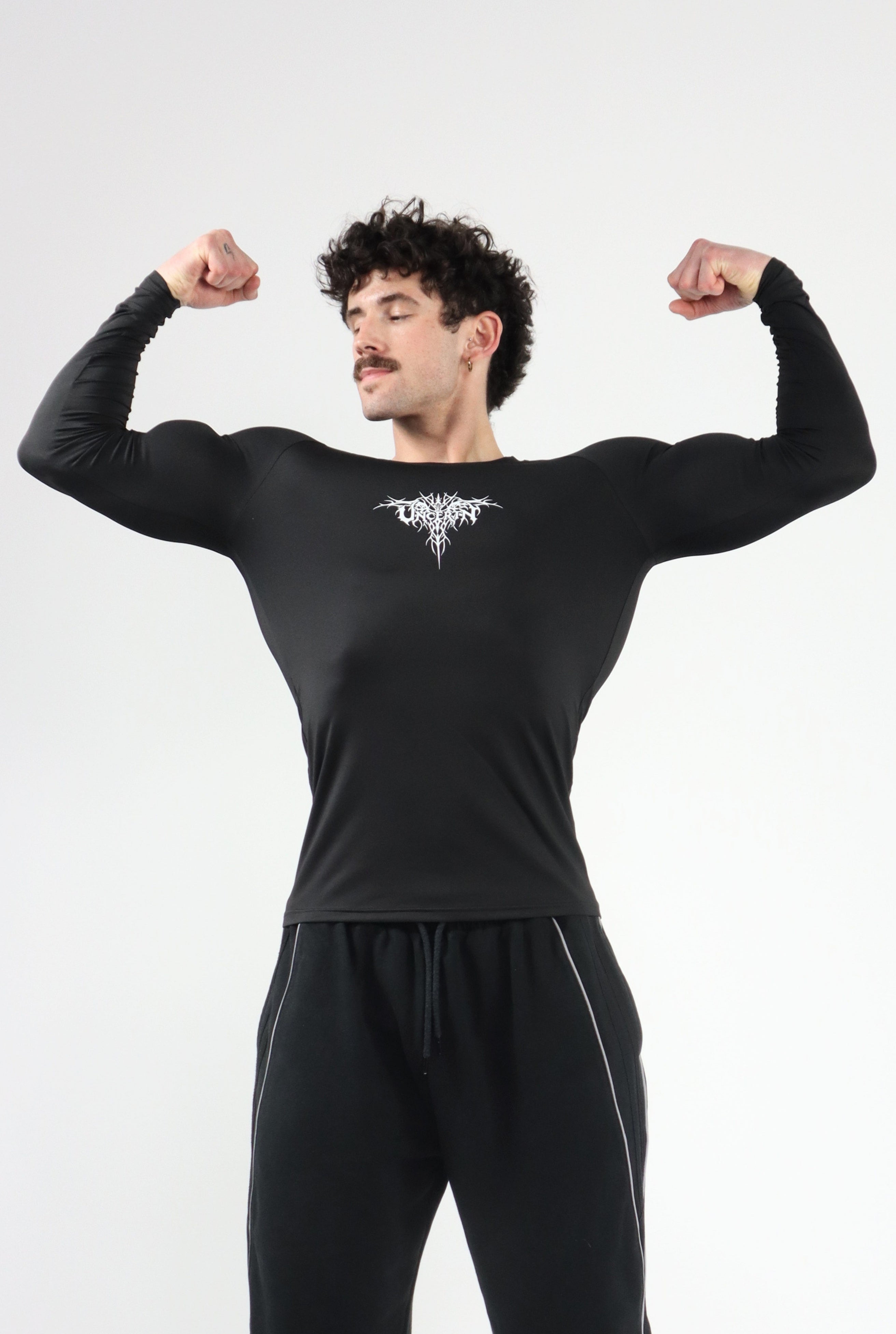 UC023 Envy Compression Longsleeve - Black