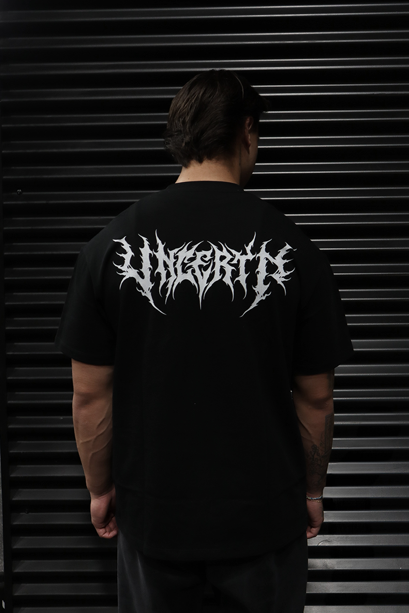 UC024 Conquer Oversized Tee - Black