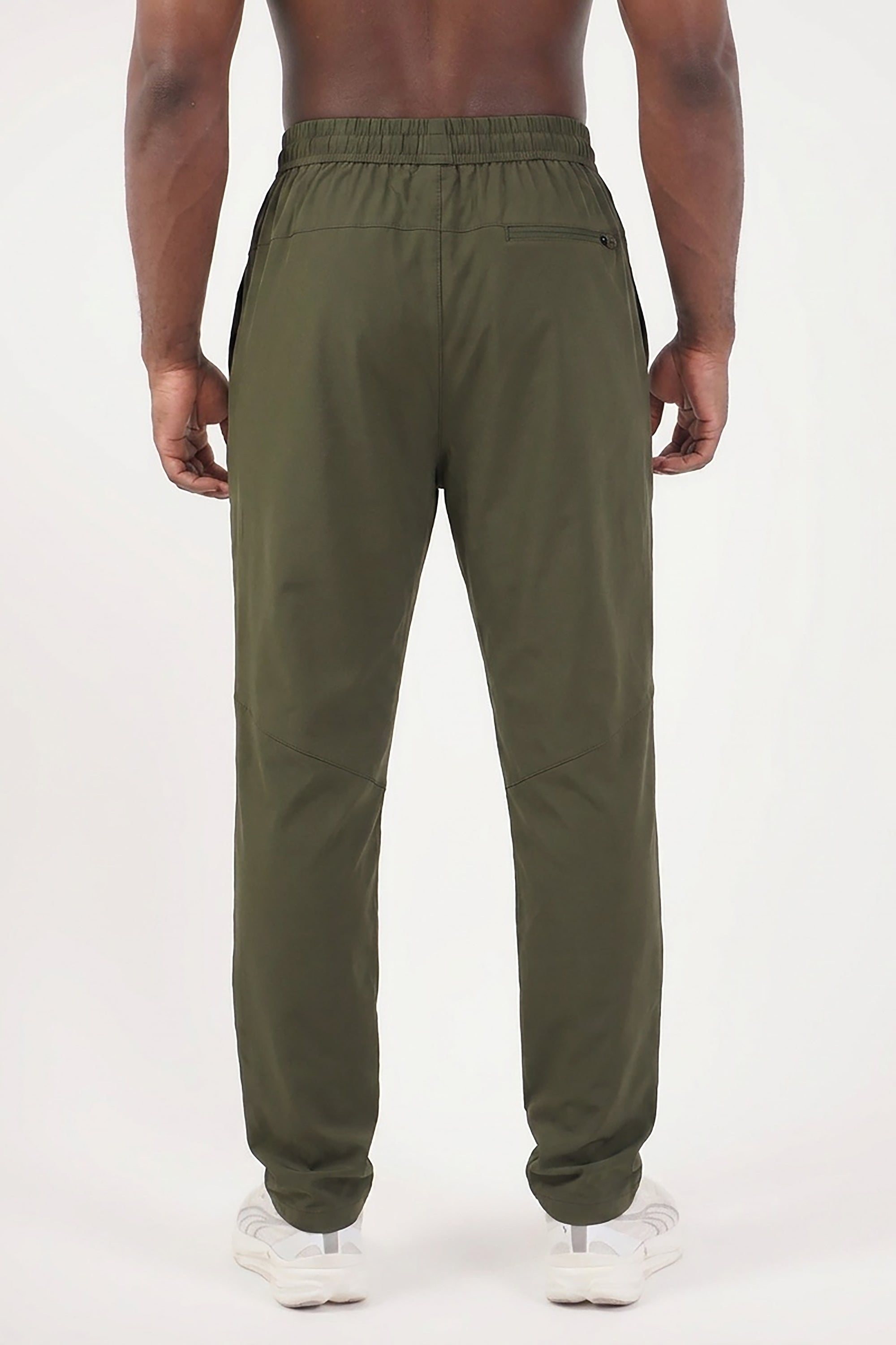 UC025 Summit Joggers - Army Green