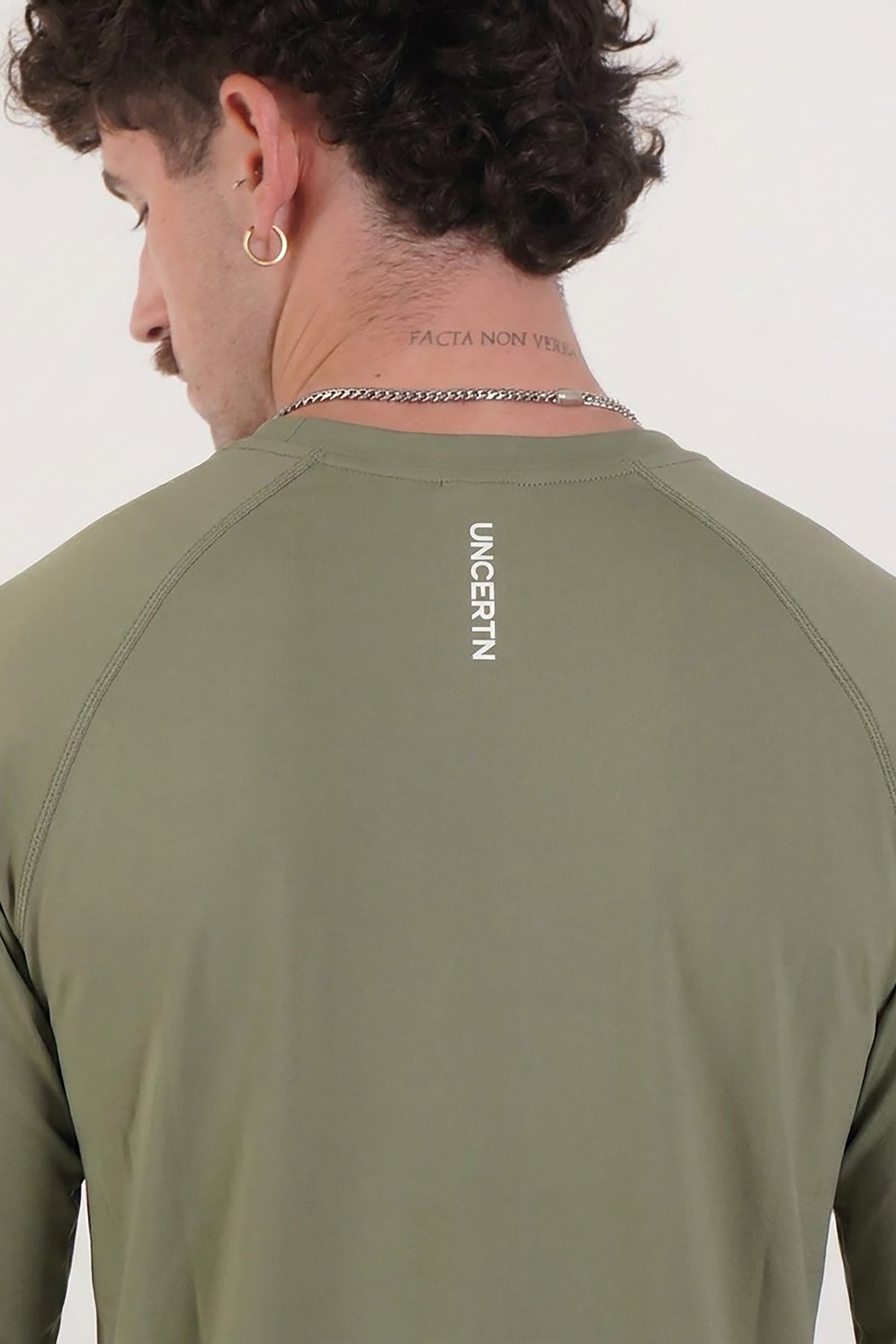 UC032 Summit Longsleeve - Moss Green