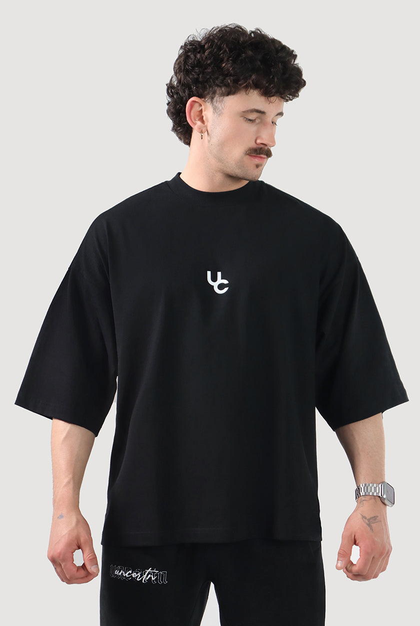 UC05 Essential Super Oversized Tee V2 - Black