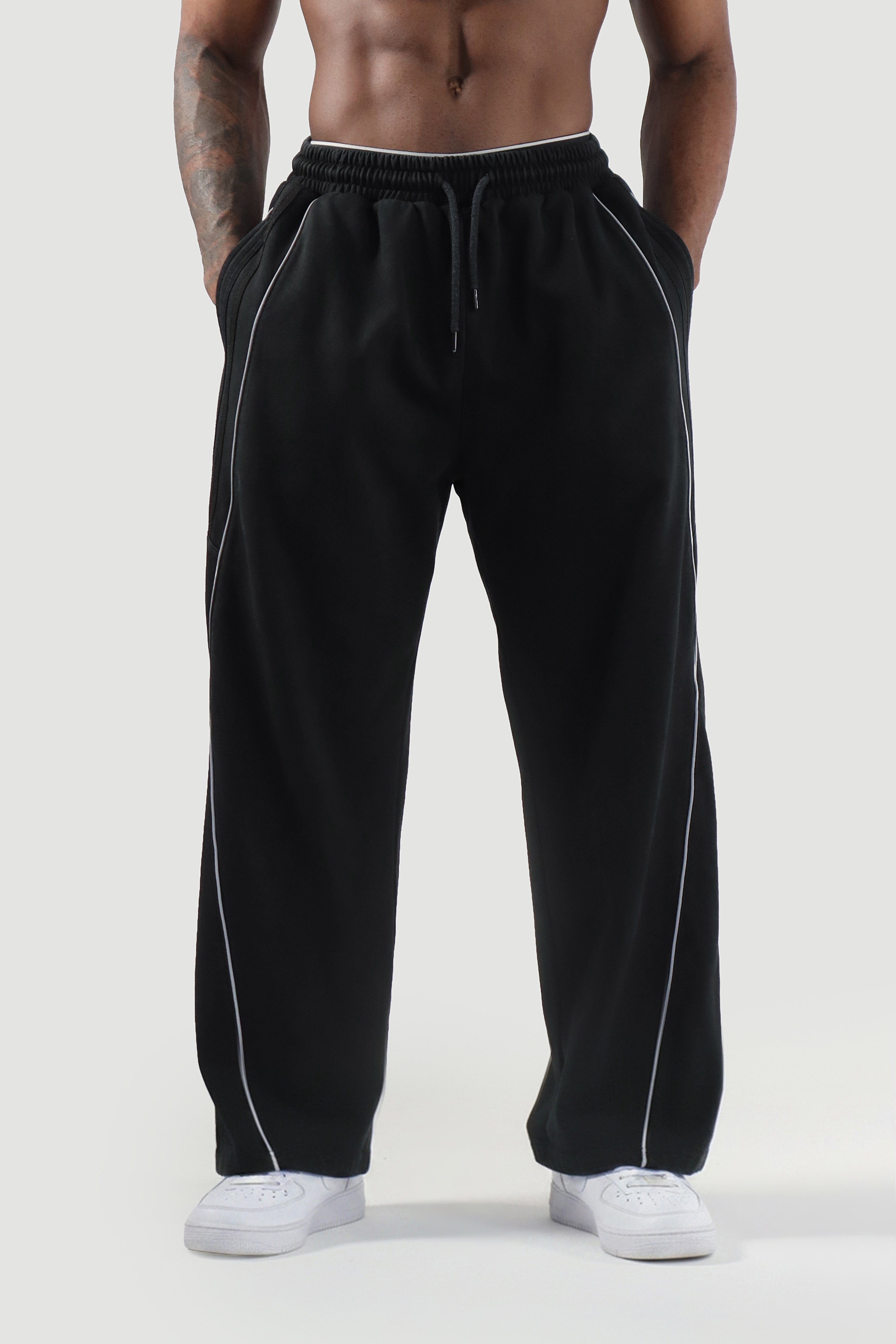 UC044 Foundation Track Joggers - Black
