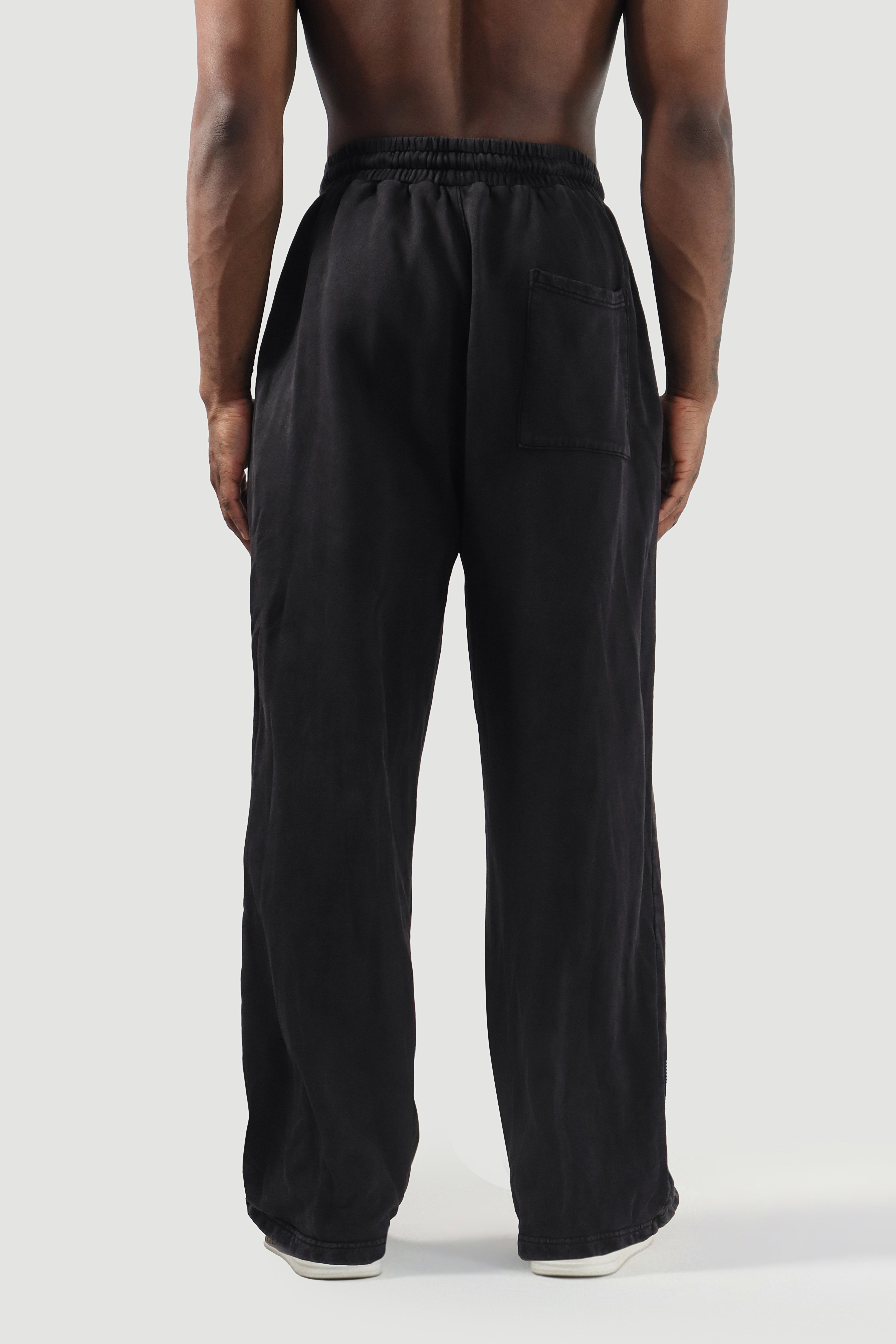 UC016 Legacy Oversized Joggers - Black Wash