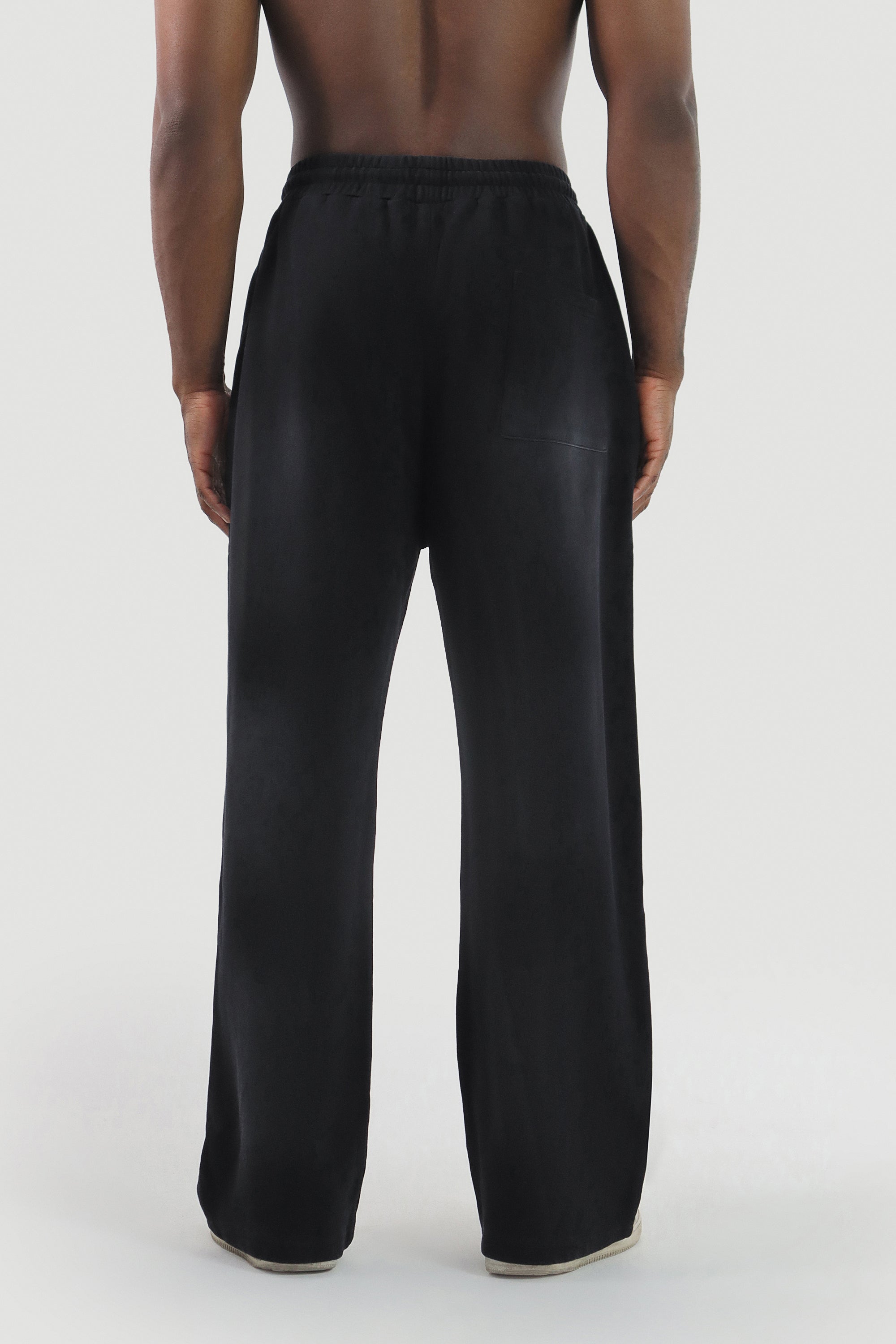 UC060 Storm Straight Cut Joggers - Black Wash