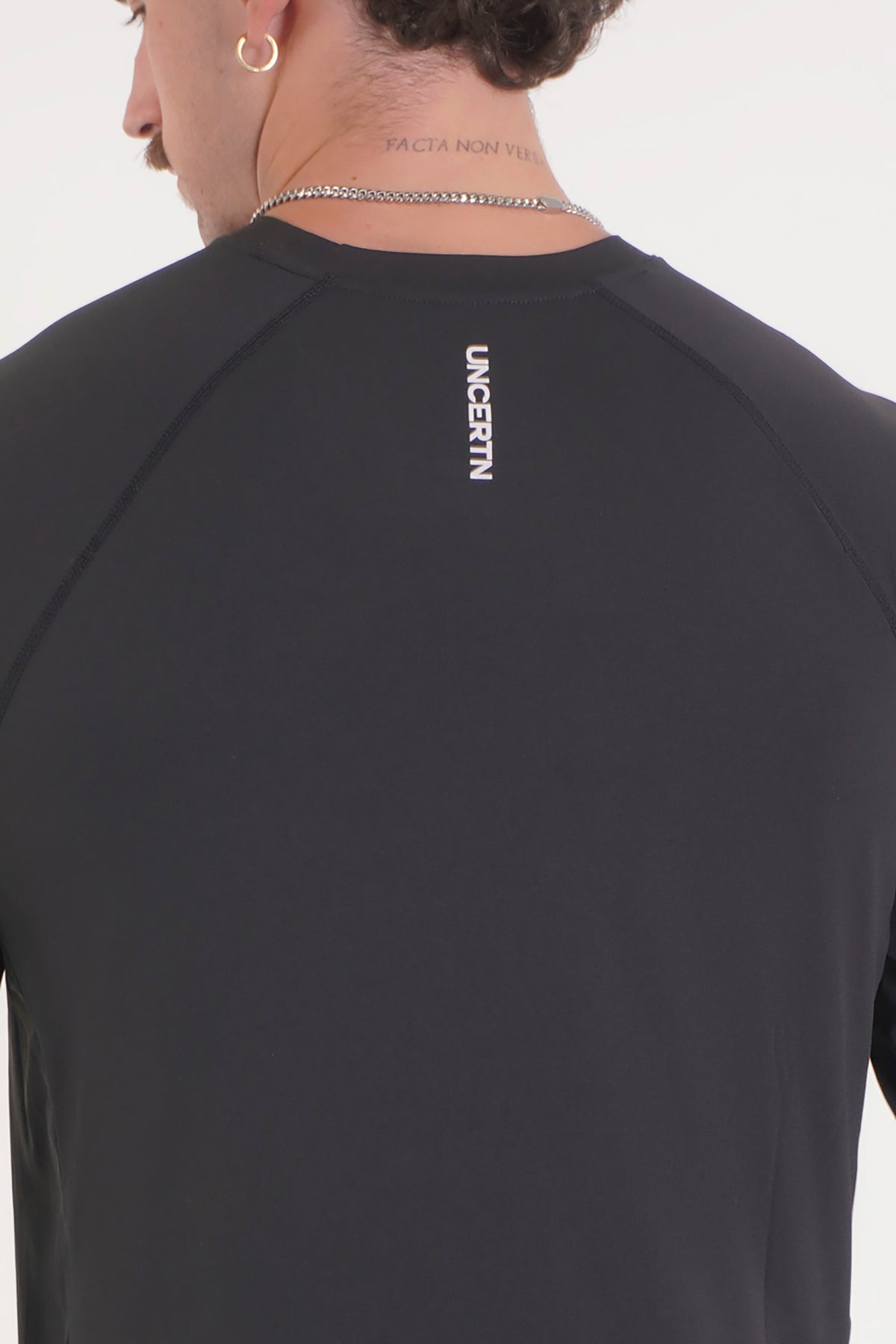 UC032 Summit Long Sleeve - Black